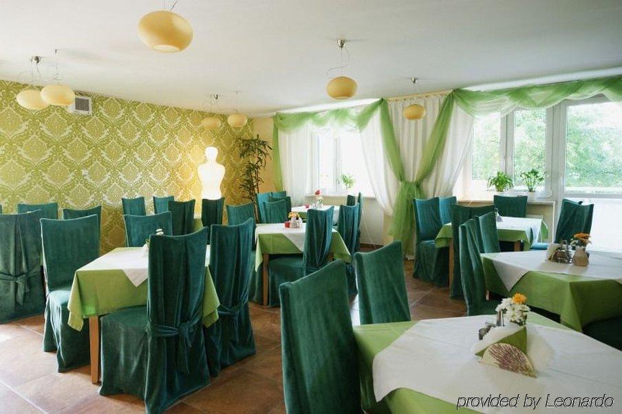 Hotel Wilanow Warszawa By Desilva Restoran foto