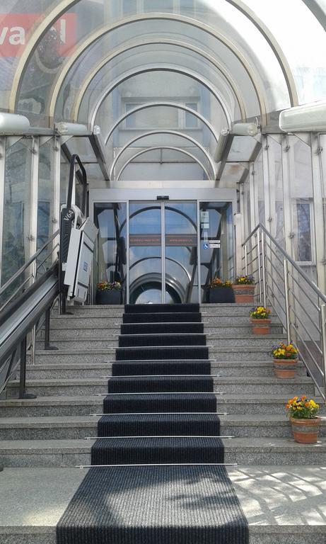 Hotel Wilanow Warszawa By Desilva Bagian luar foto