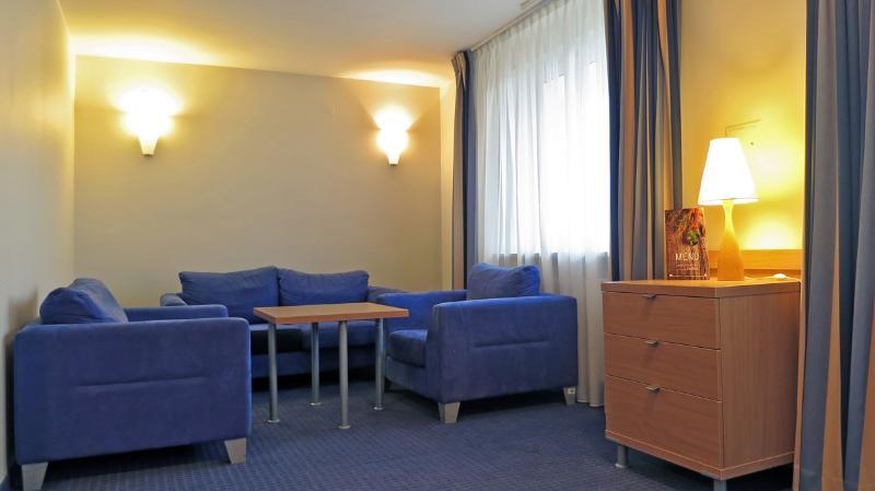 Hotel Wilanow Warszawa By Desilva Bagian luar foto