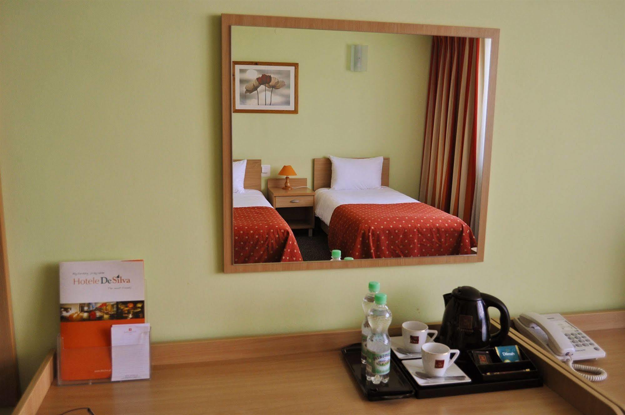Hotel Wilanow Warszawa By Desilva Bagian luar foto
